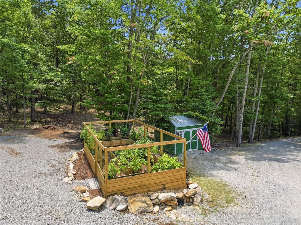 6100 Henderson Mountain Road
