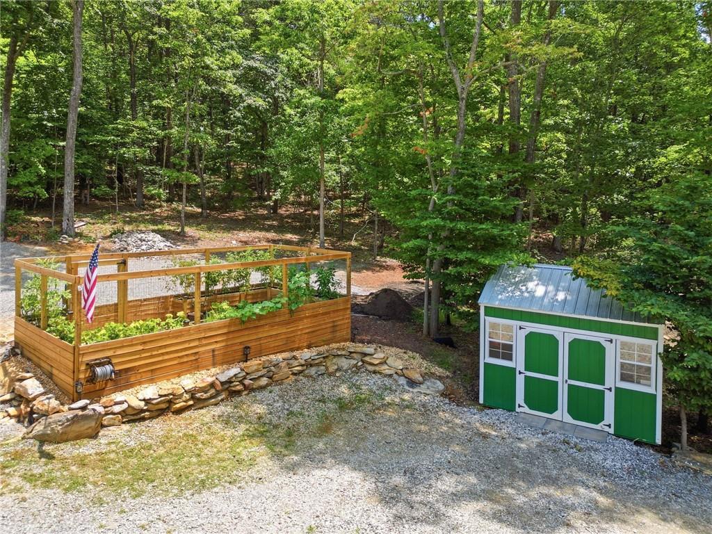 6100 Henderson Mountain Road