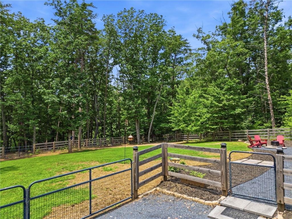 6100 Henderson Mountain Road
