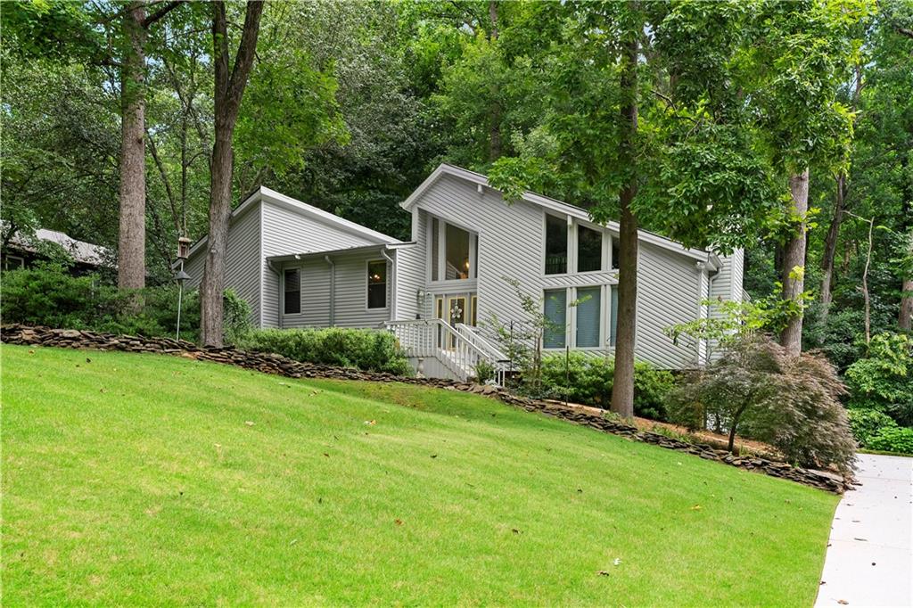 3521 Cedar Valley Drive SE