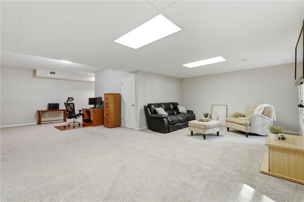 10145 Cresent Hill Lane
