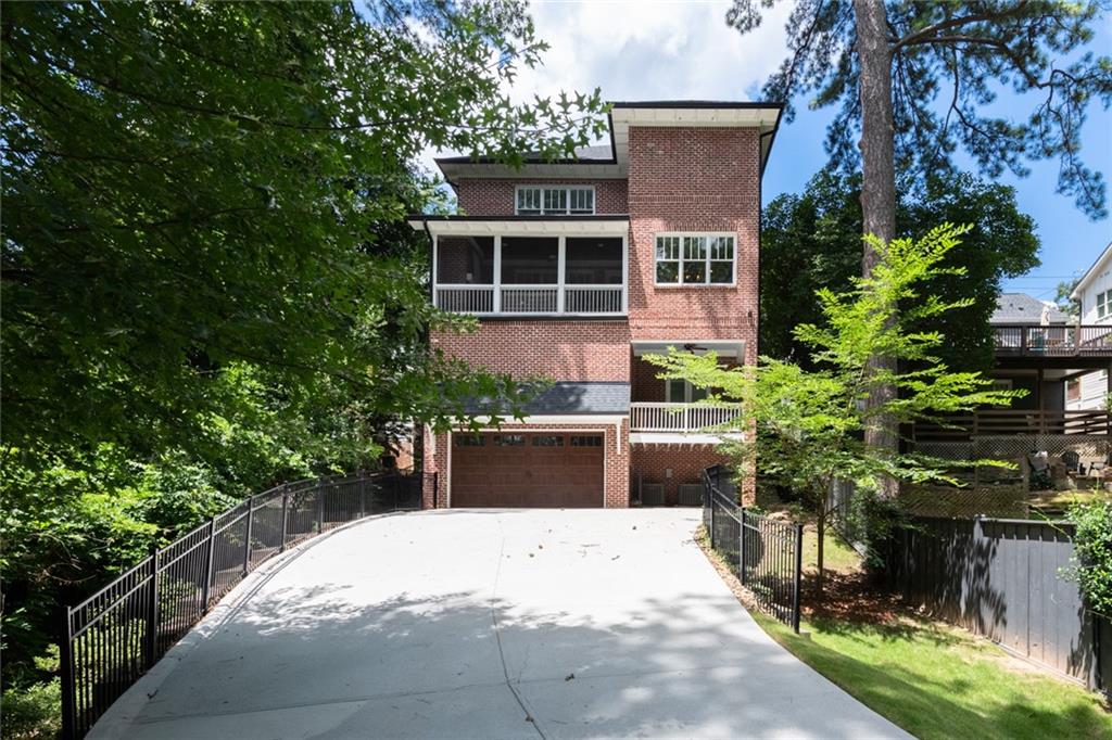 2327 Shenandoah Avenue NE