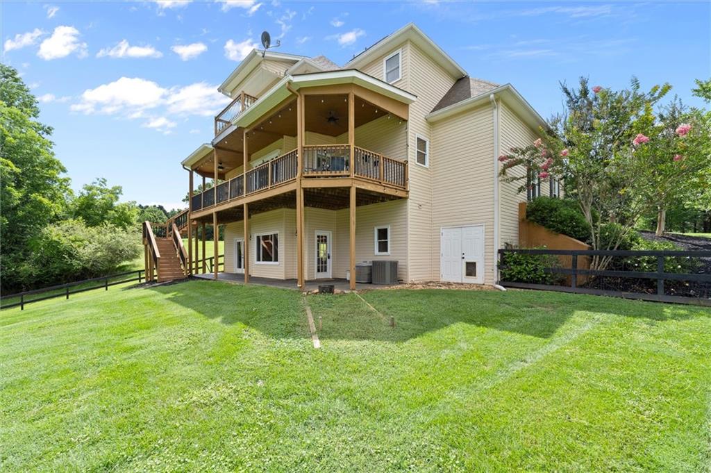 15 Hyalite Road E