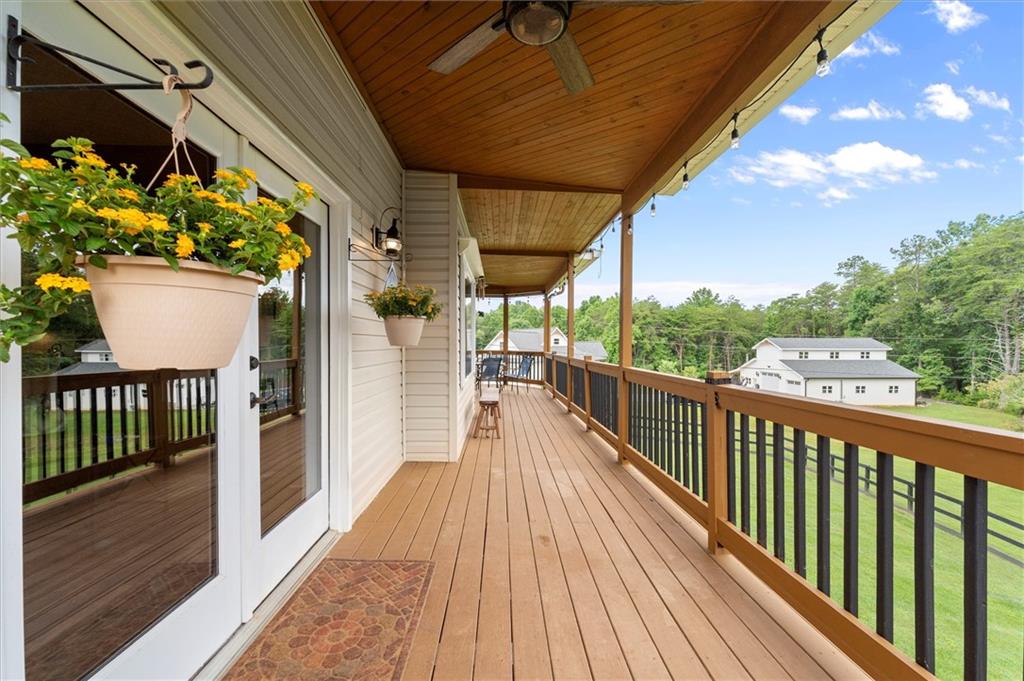 15 Hyalite Road E