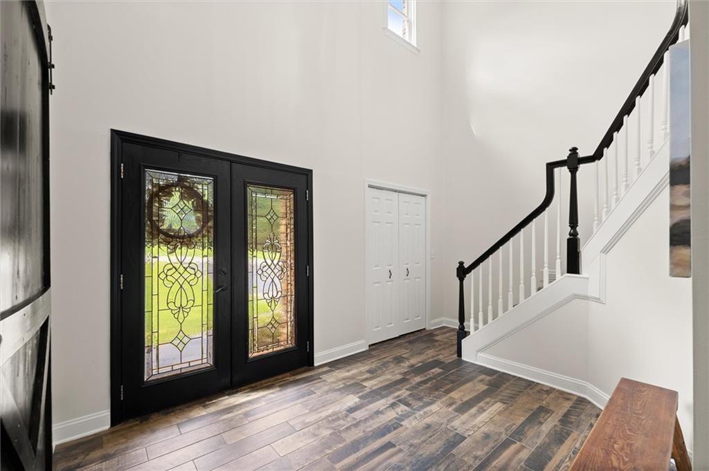 15 Hyalite Road E