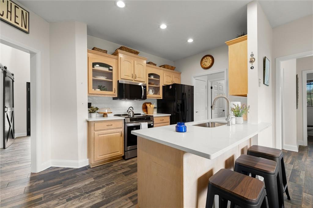 15 Hyalite Road E
