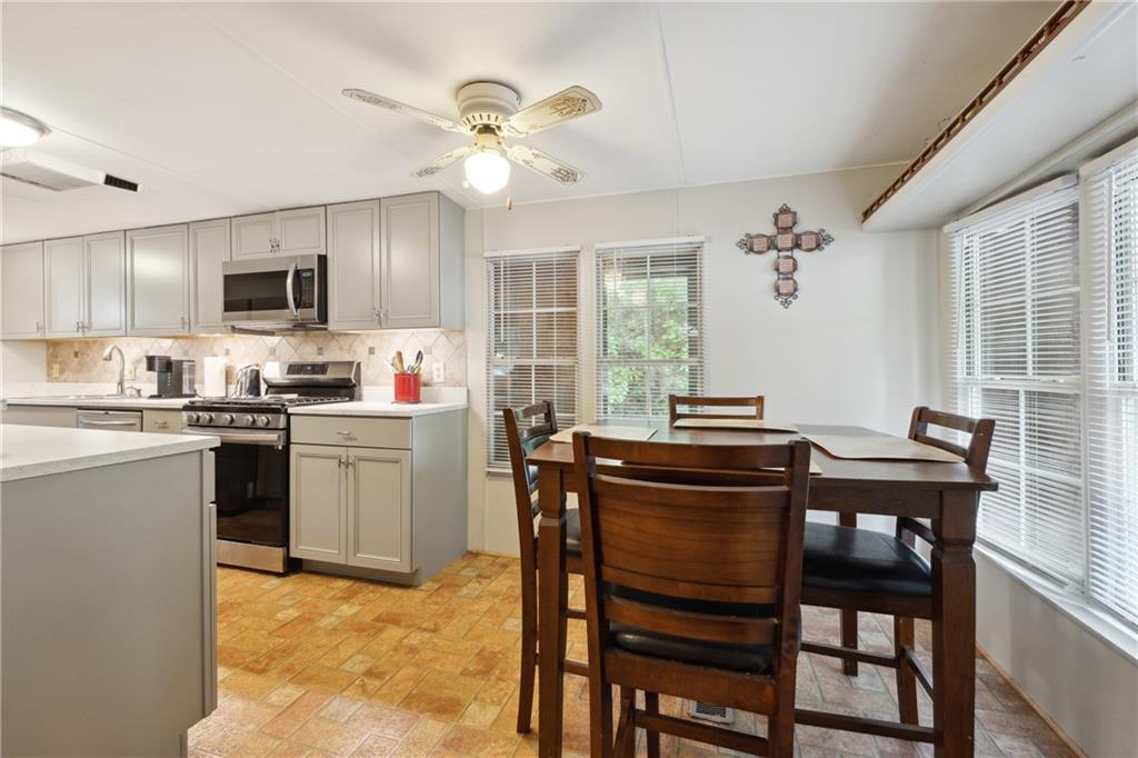 207 Canyon Pass