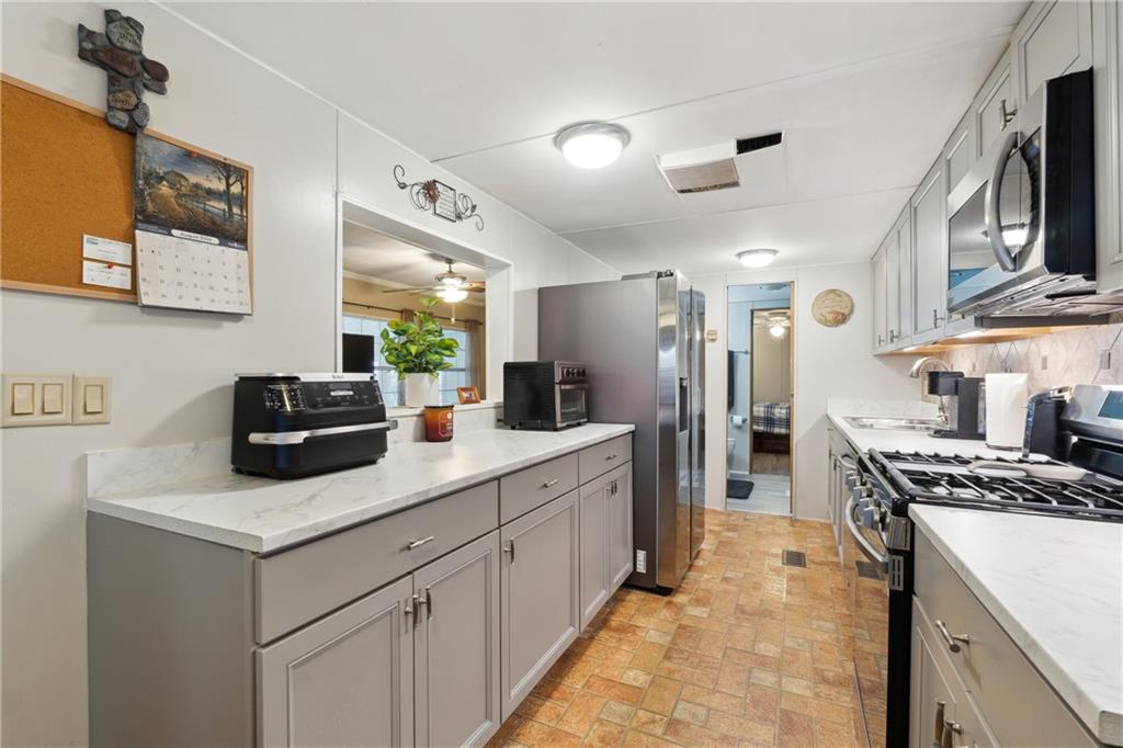 207 Canyon Pass