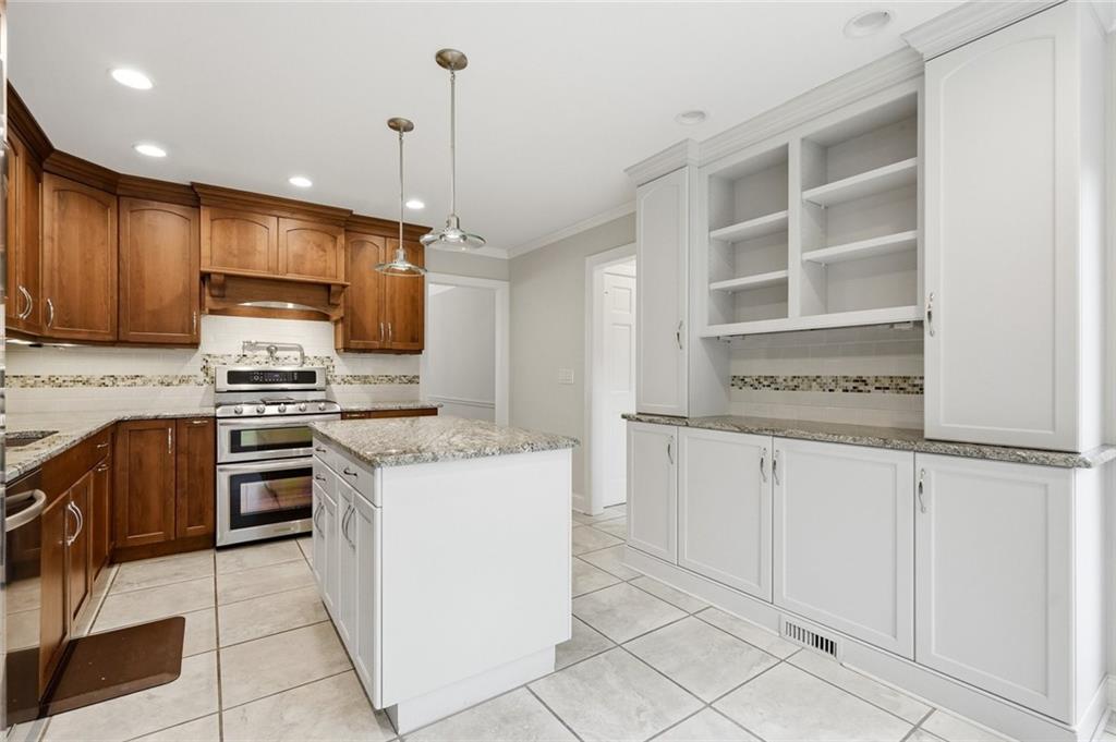 215 Birch Hollow Place
