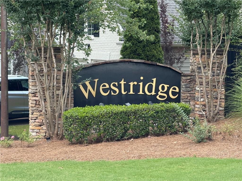 2003 Crestview Way