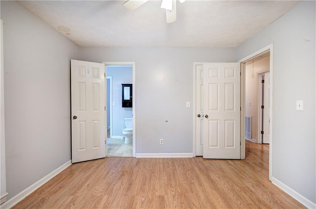 7 Valley Brook Drive SE