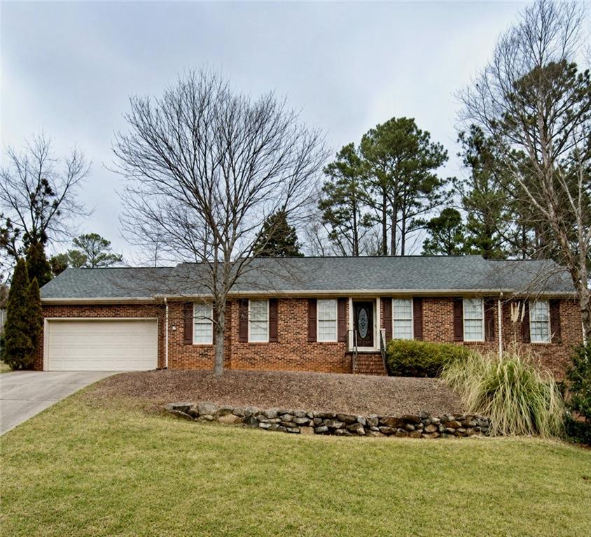 7 Valley Brook Drive SE