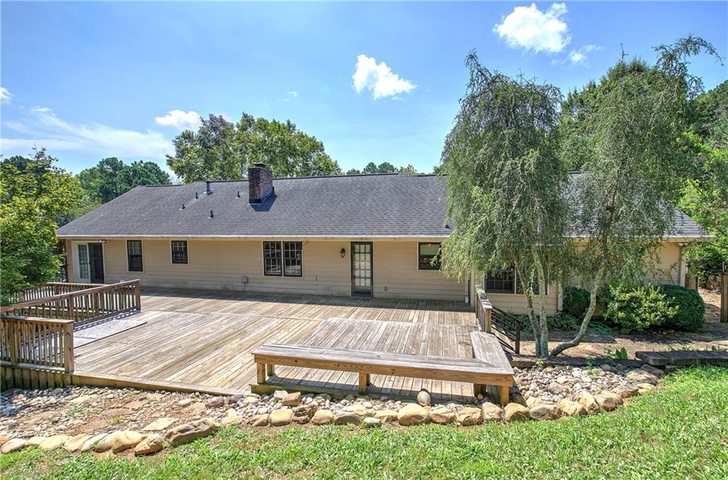 7 Valley Brook Drive SE