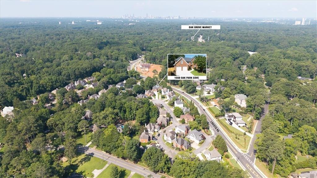 1560 Oak Park Cove