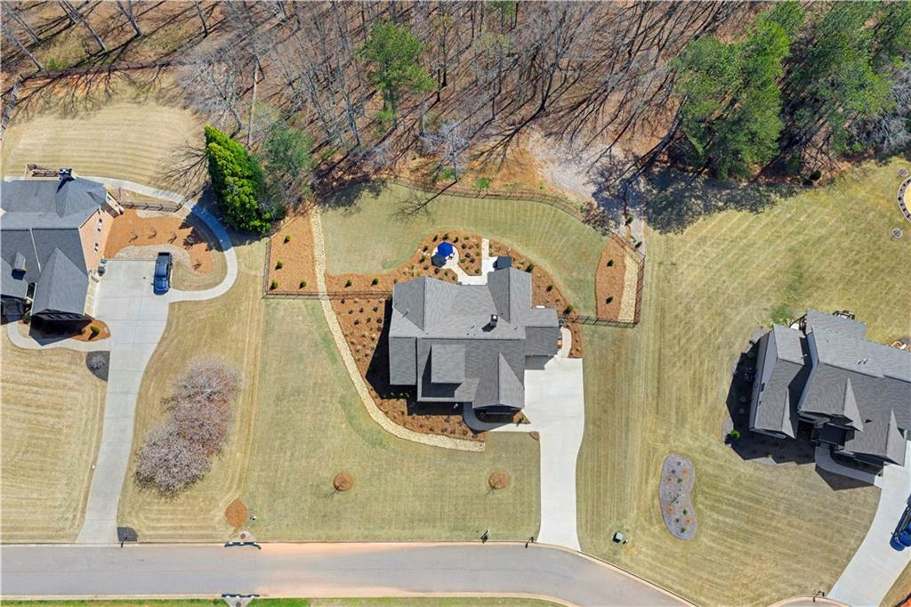 2128 Stonegate Way