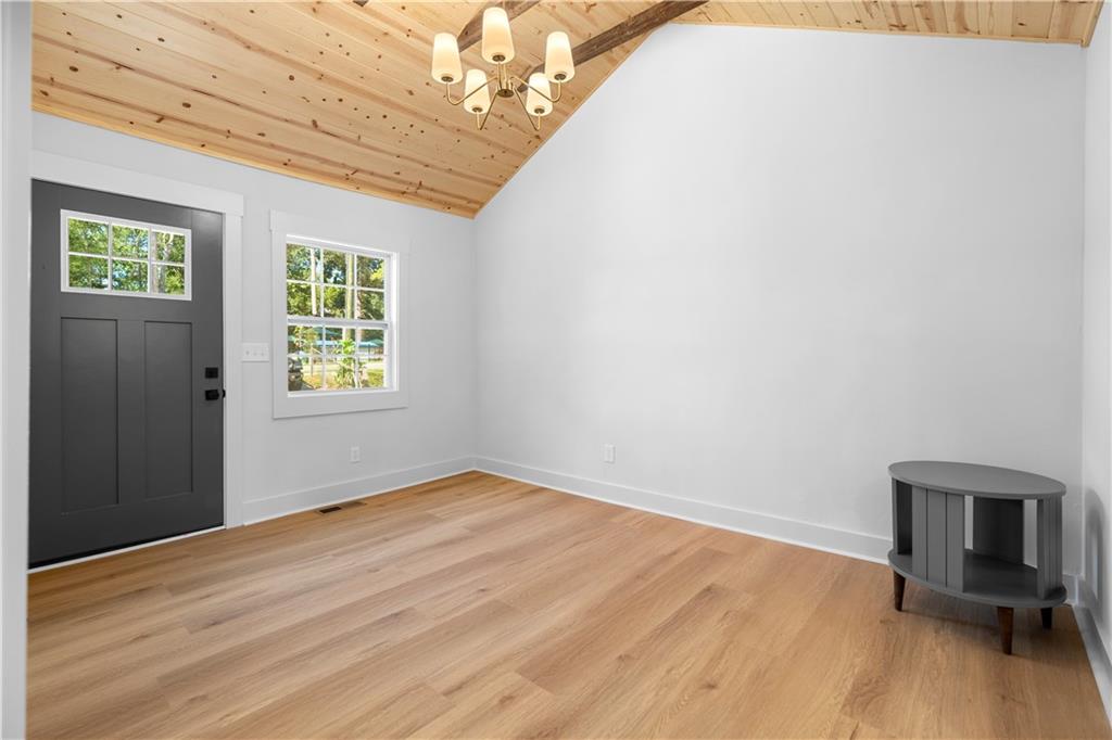 138 W Dixie Avenue SE