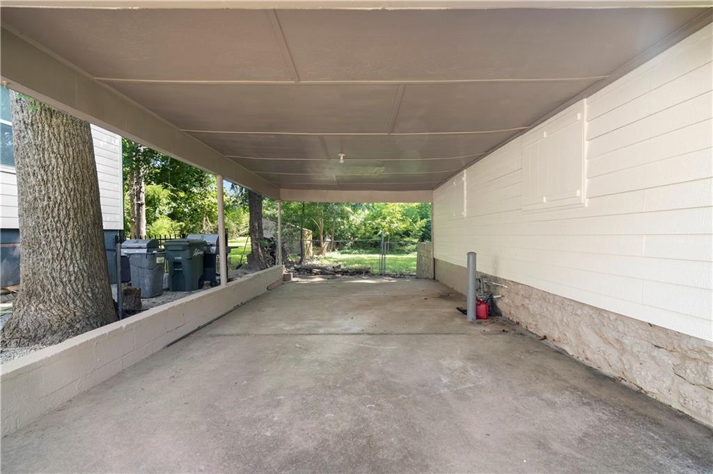 138 W Dixie Avenue SE