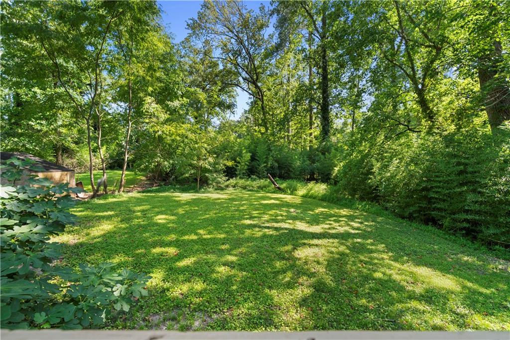 138 W Dixie Avenue SE