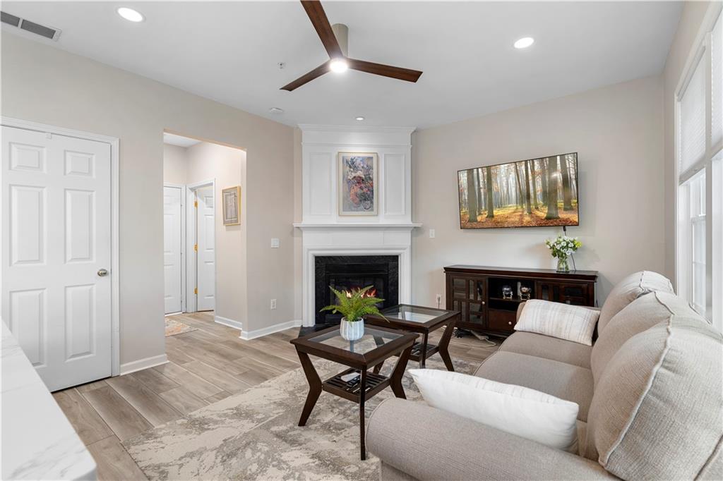 116 Kenninghall Court SE Unit 9