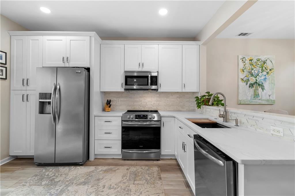 116 Kenninghall Court SE Unit 9