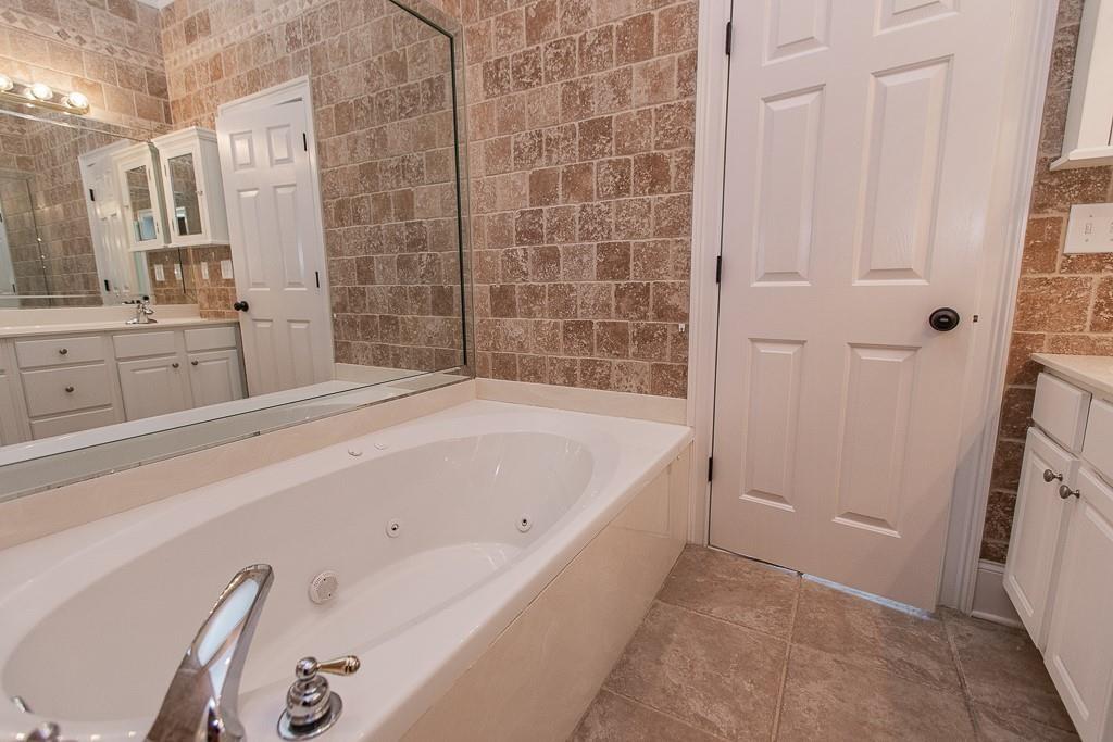 1950 Buford Dam Road Unit 605