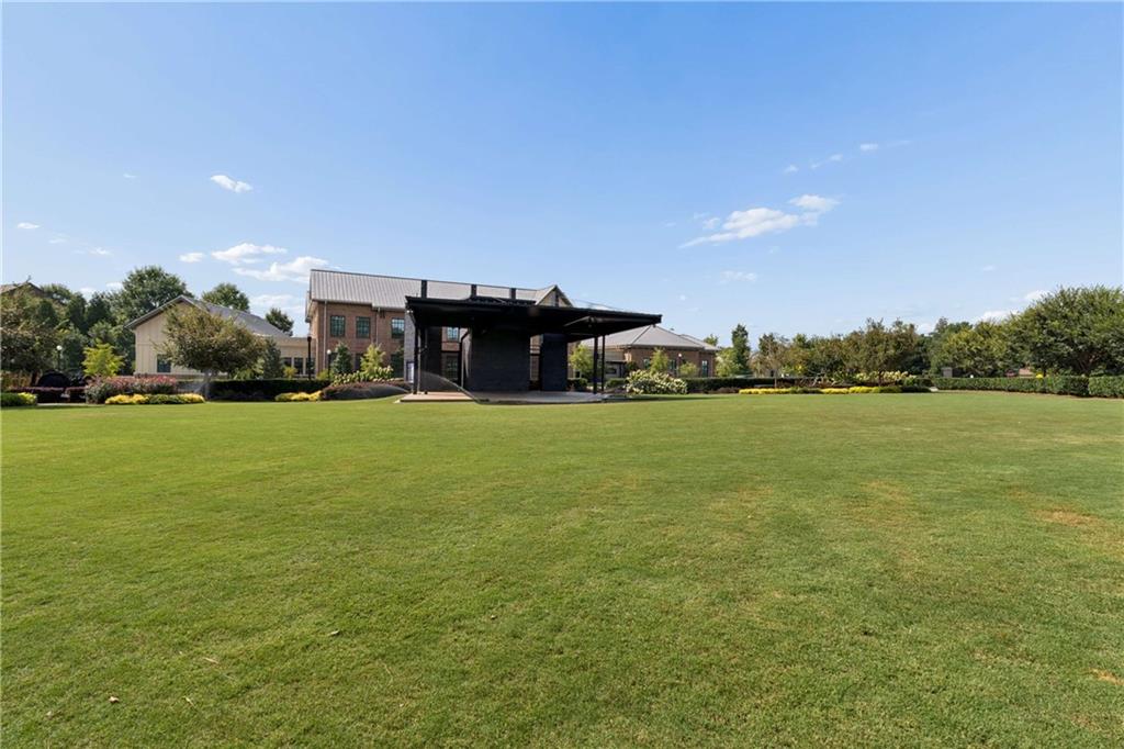 3090 Salisbury Drive