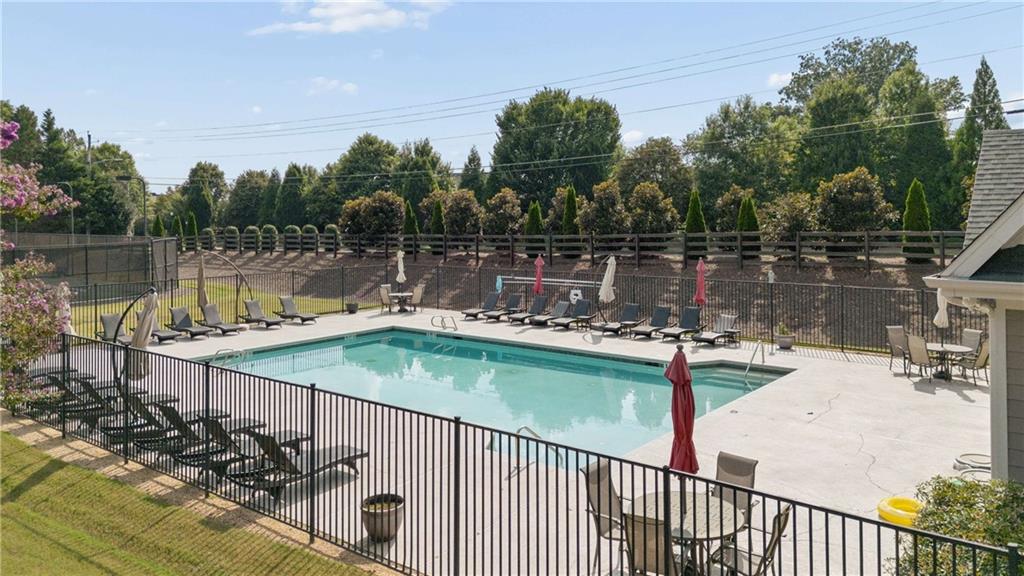3090 Salisbury Drive