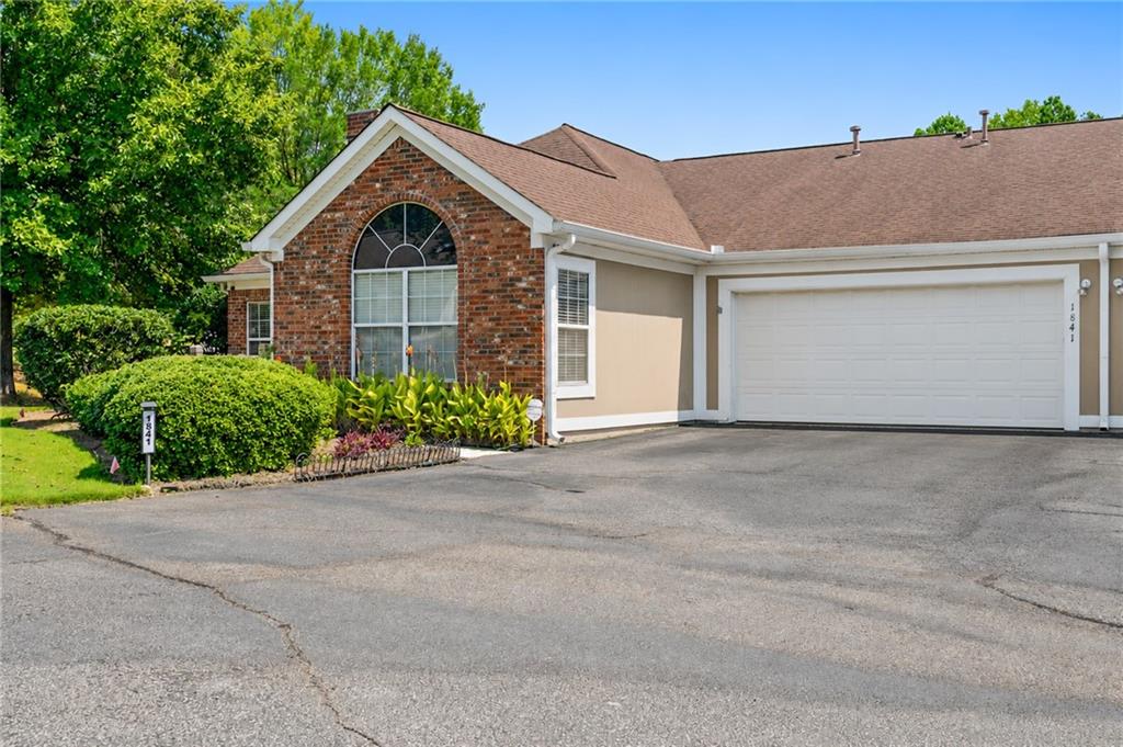 1841 Kolb Farm Circle SW