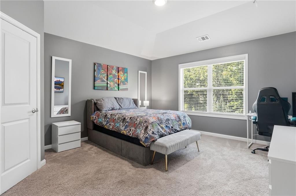 3925 Amberhill Circle