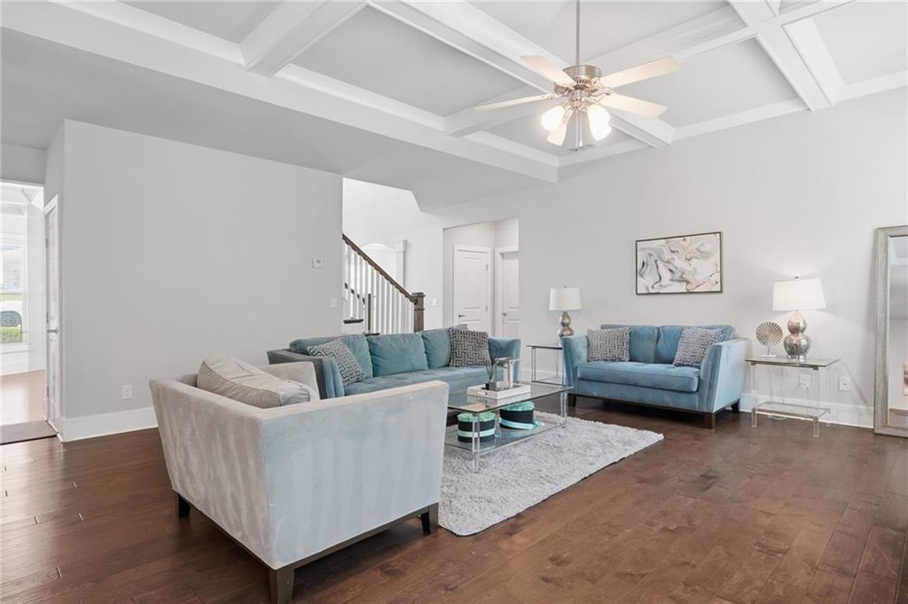 3925 Amberhill Circle