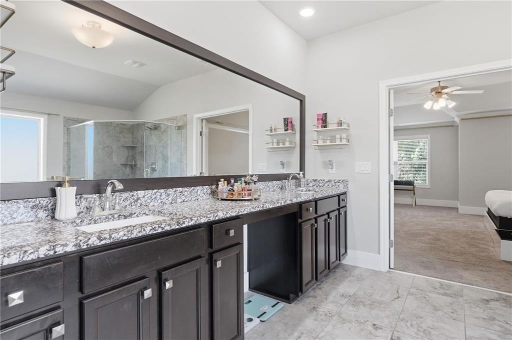 3925 Amberhill Circle