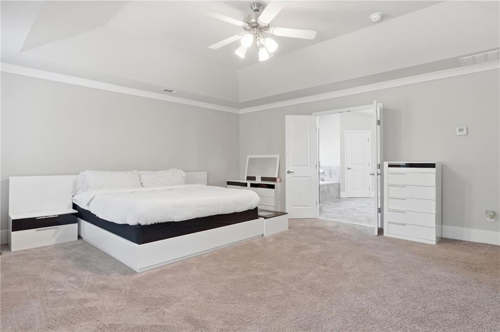 3925 Amberhill Circle