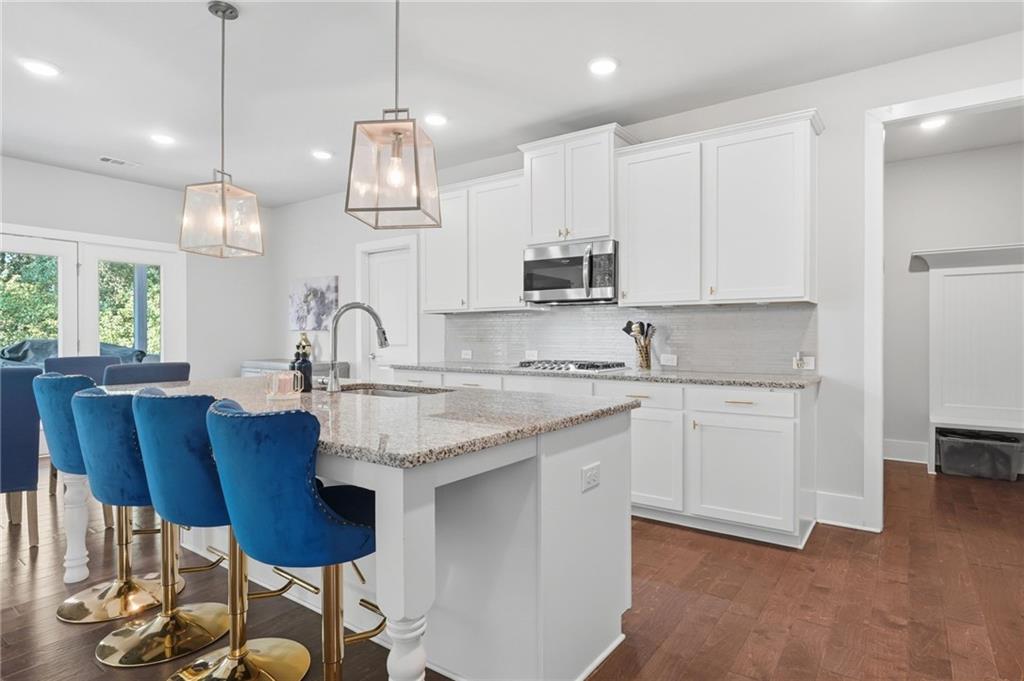 3925 Amberhill Circle