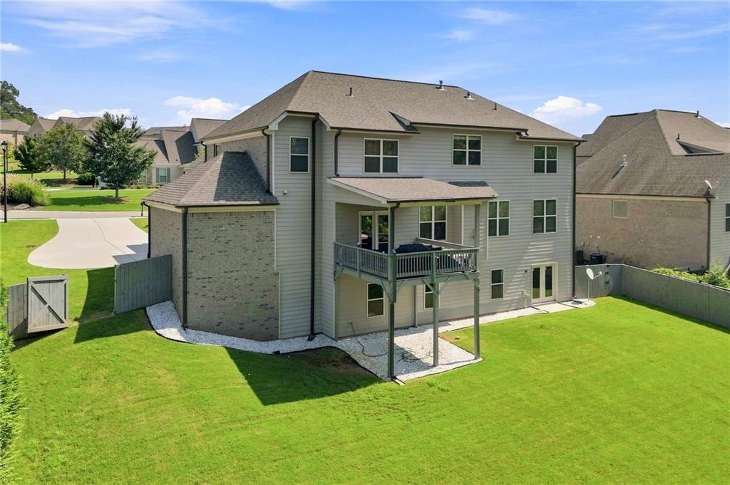 3925 Amberhill Circle