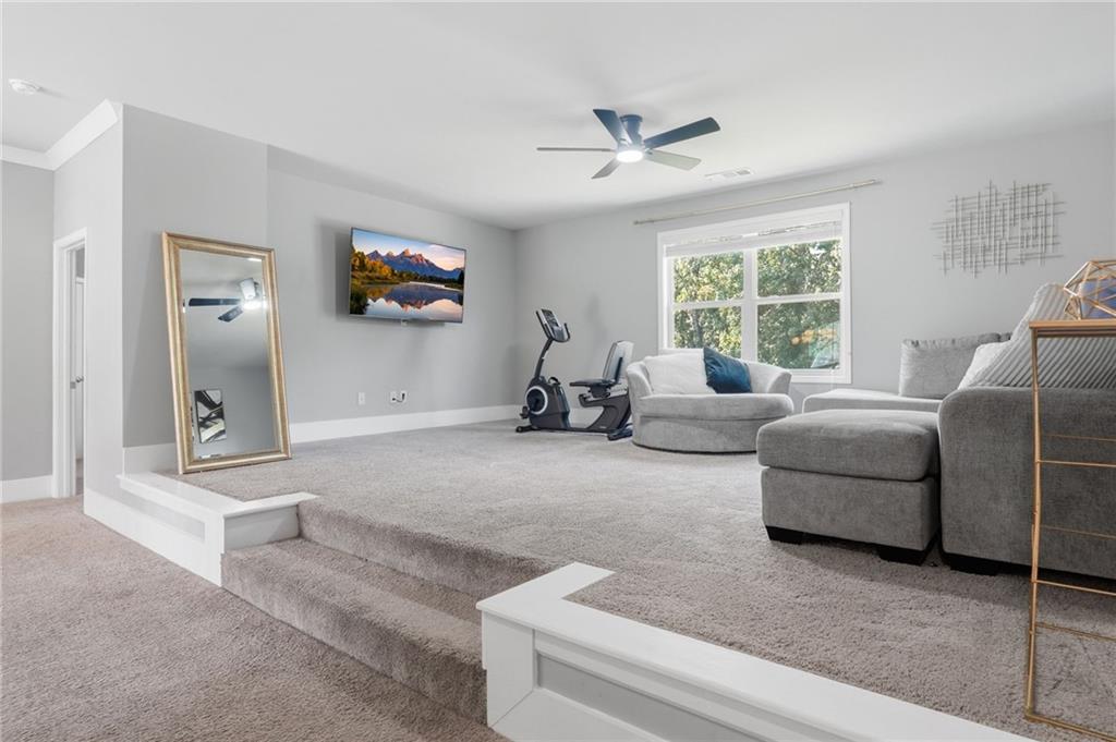 3925 Amberhill Circle