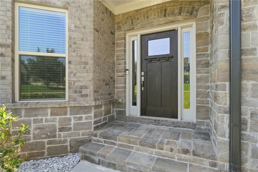 3925 Amberhill Circle