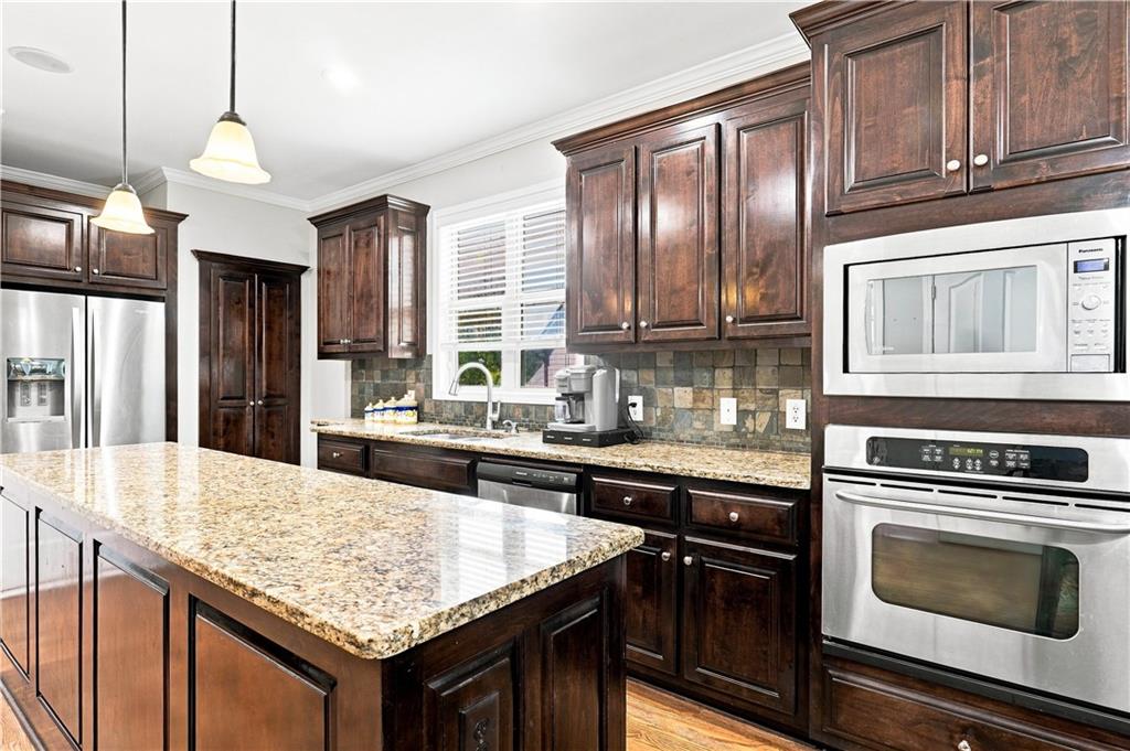 8915 Maple Run Trail
