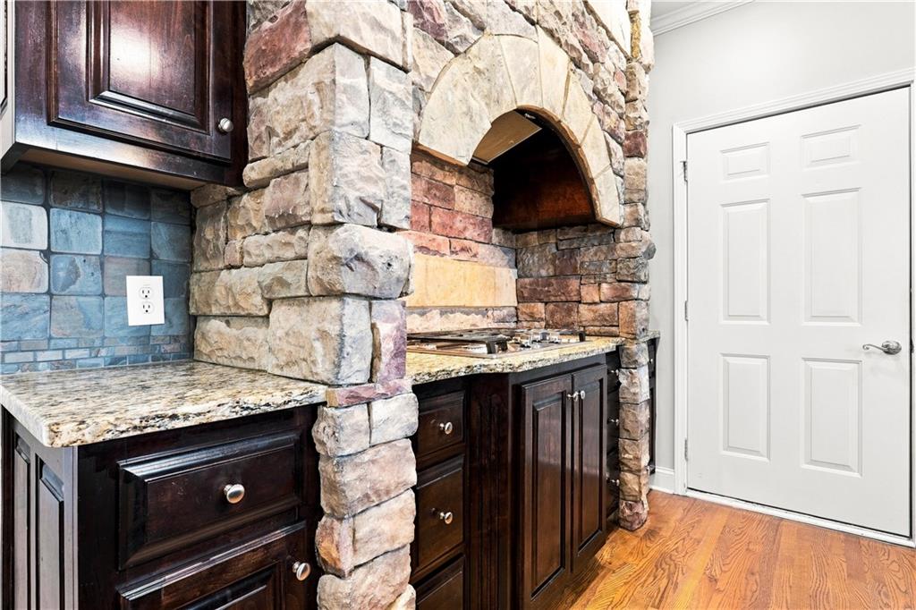 8915 Maple Run Trail