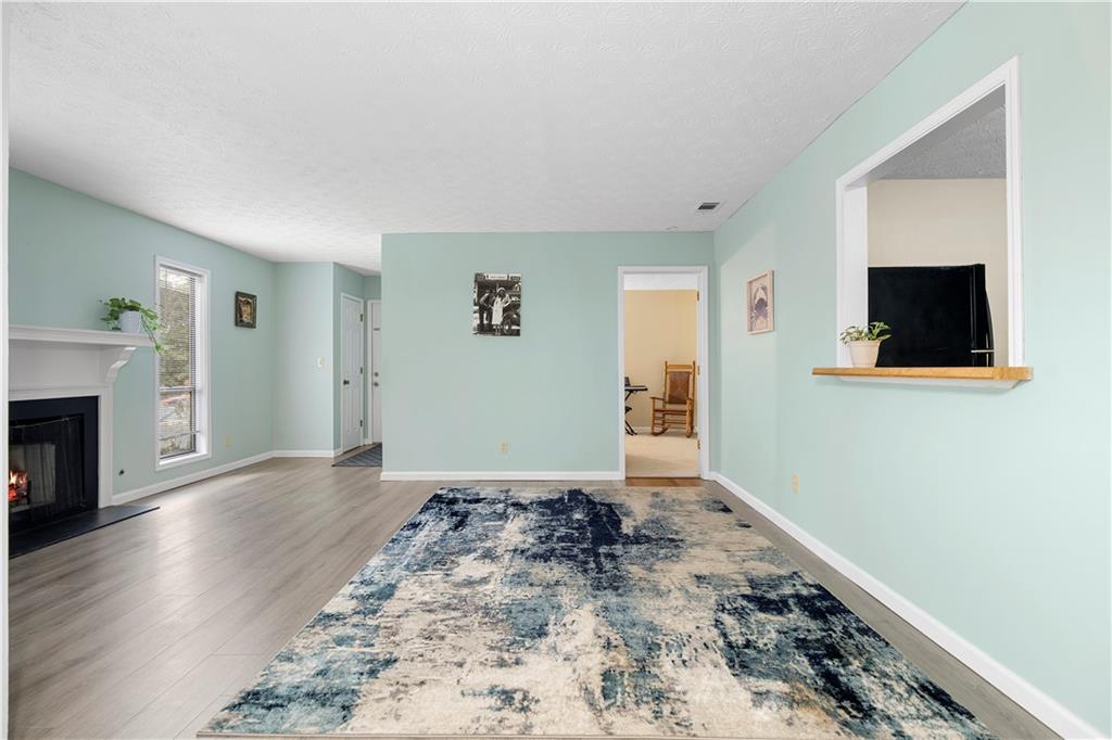 5077 Woodridge Way