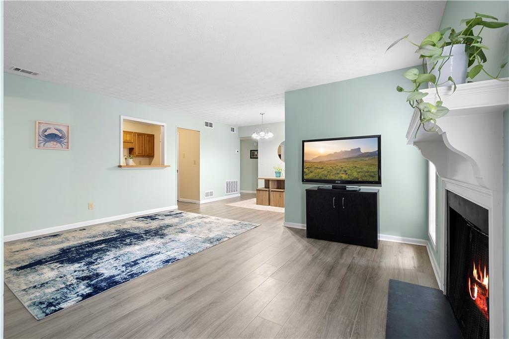 5077 Woodridge Way