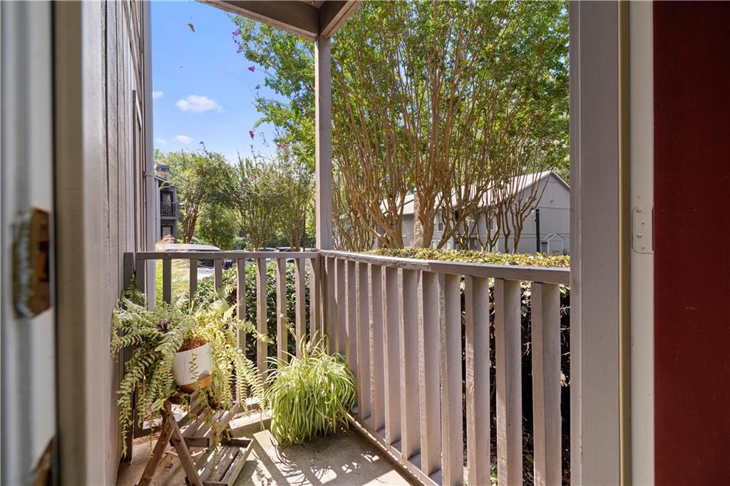 5077 Woodridge Way