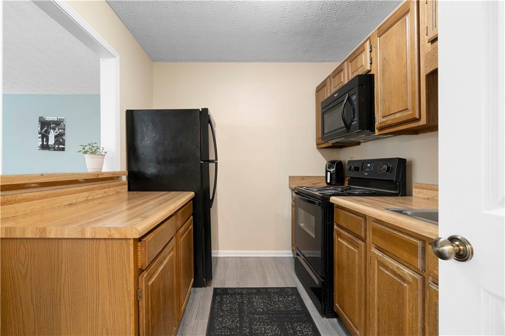 5077 Woodridge Way