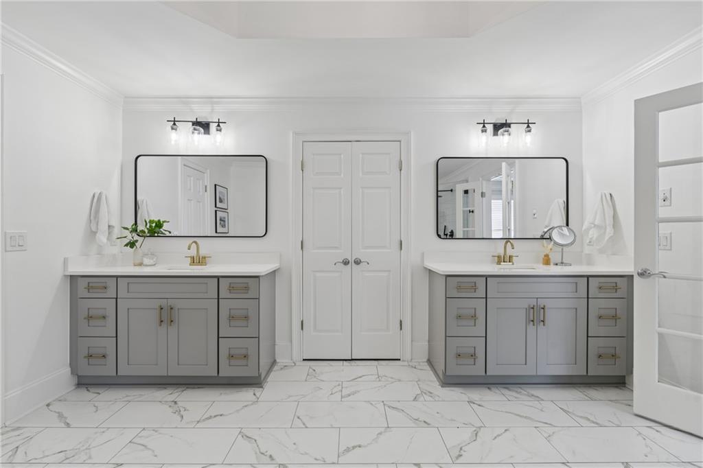 2553 Haberfield Court NE
