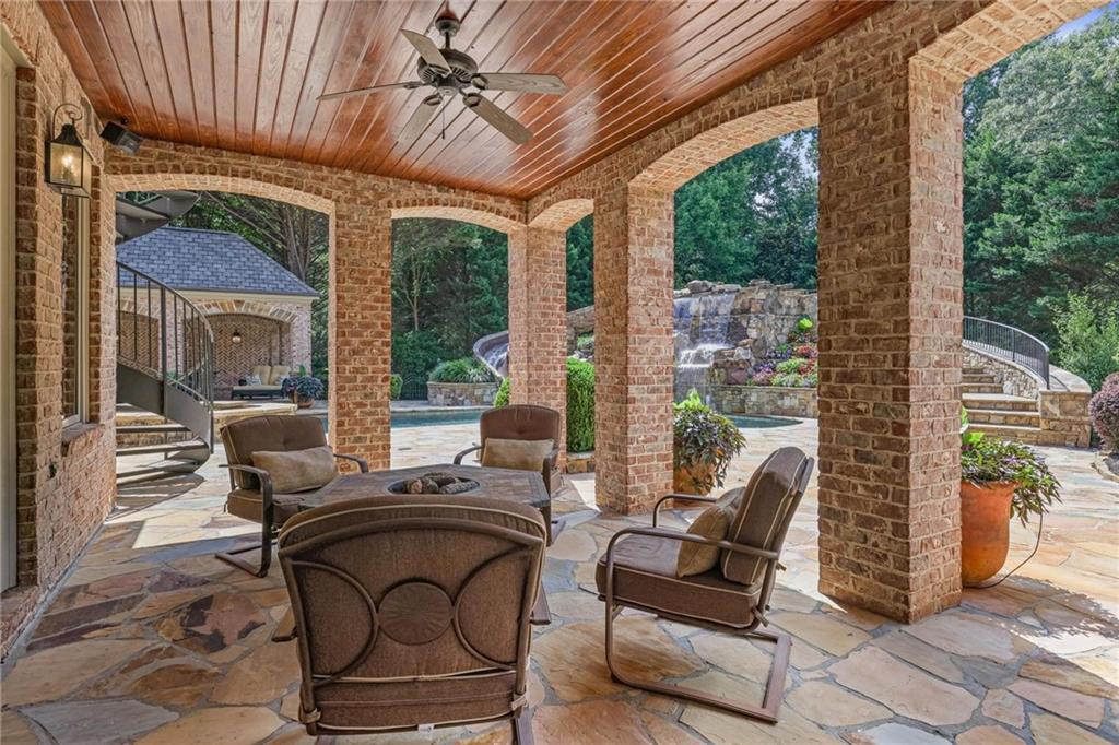2915 Manor Bridge Drive