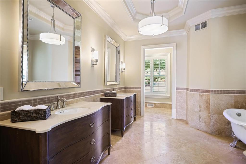 2915 Manor Bridge Drive