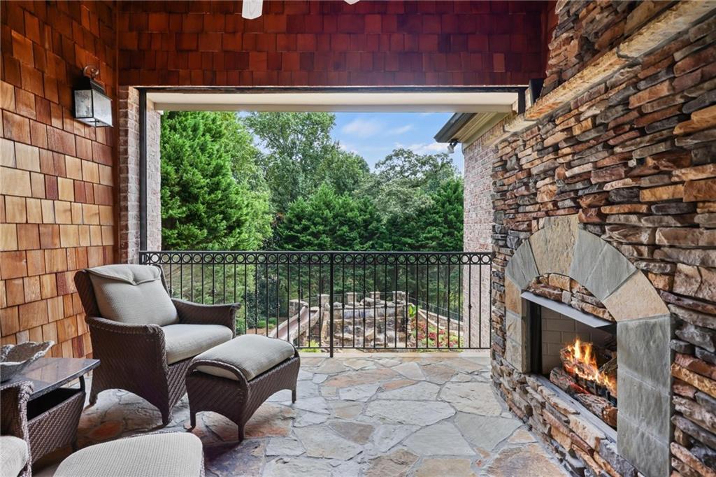 2915 Manor Bridge Drive