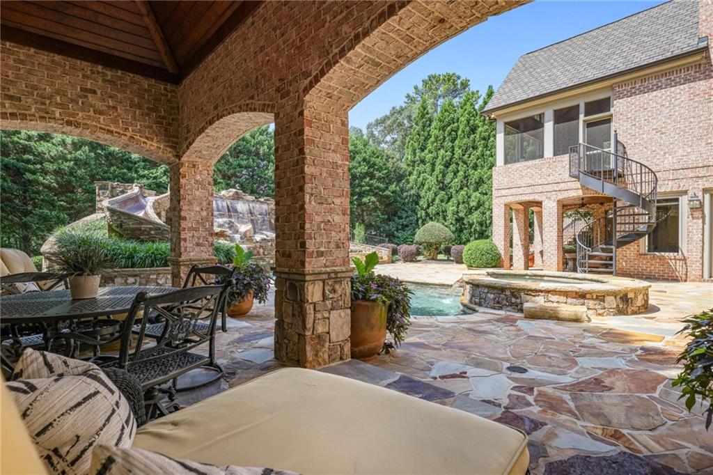 2915 Manor Bridge Drive