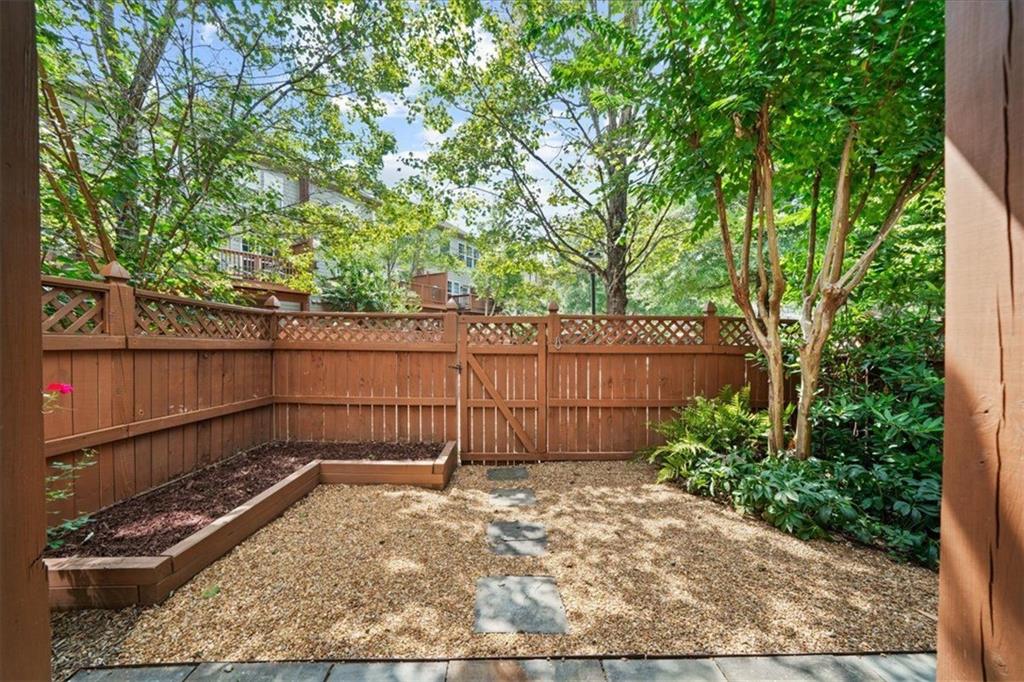 12 Rockland Place