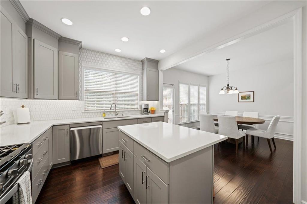 12 Rockland Place