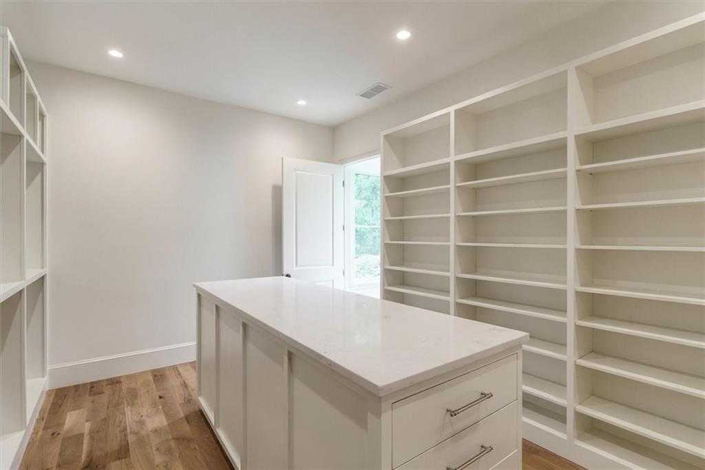 350 Lum Crowe Road